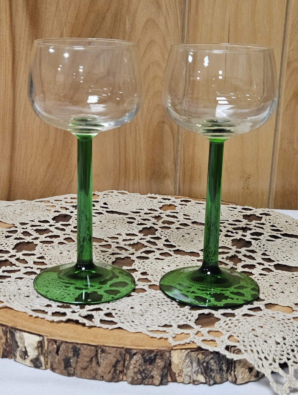 Luminarc Emerald Green Stem Wine Glasses Made in France Set Of 2